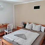 Pensión Itália 4*